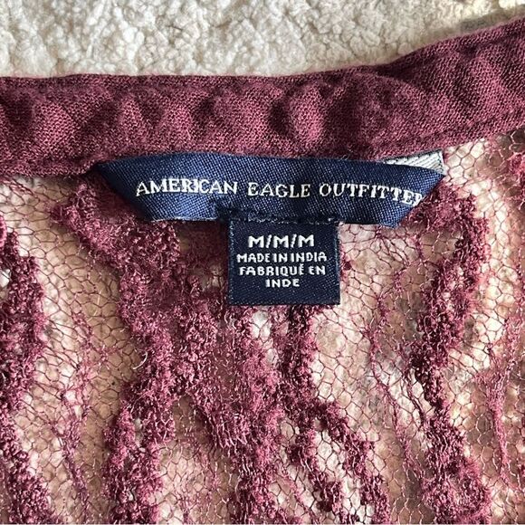 AE American Eagle Burgundy Lace Bell Sleeve Blouse Size Medium - Picture 5 of 6